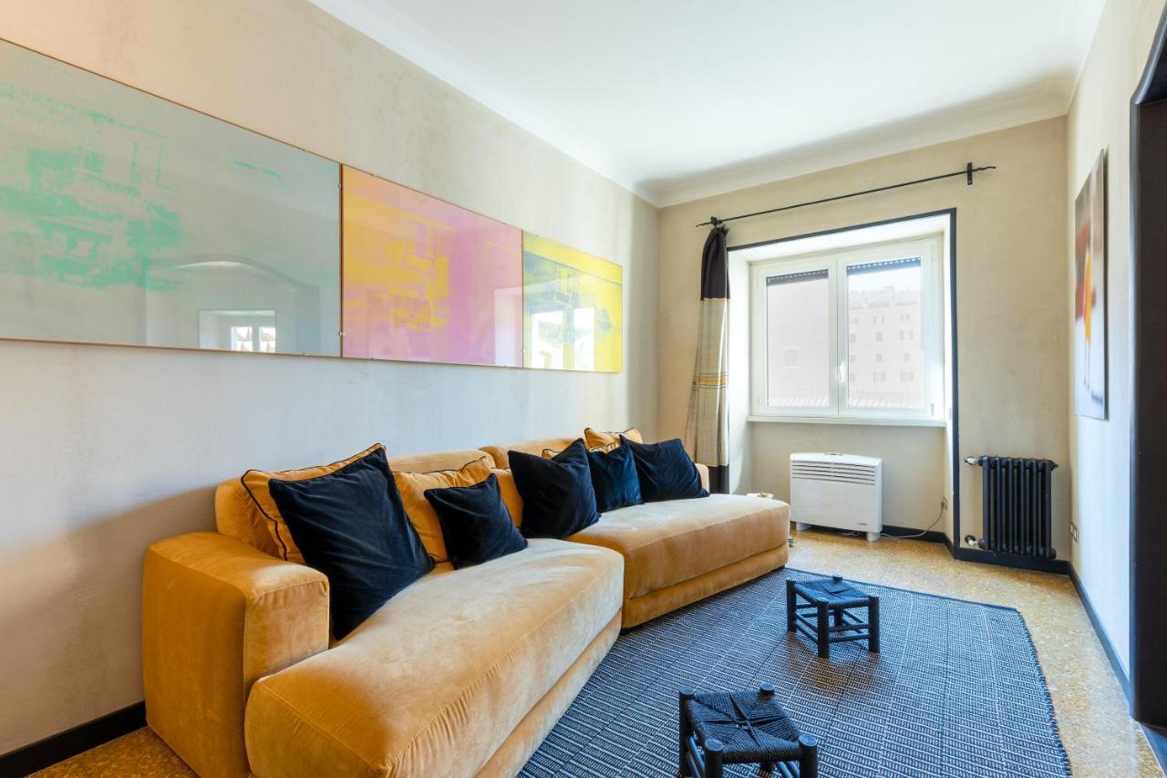 Rome As You Feel - Torre Argentina Art Apartment Екстер'єр фото