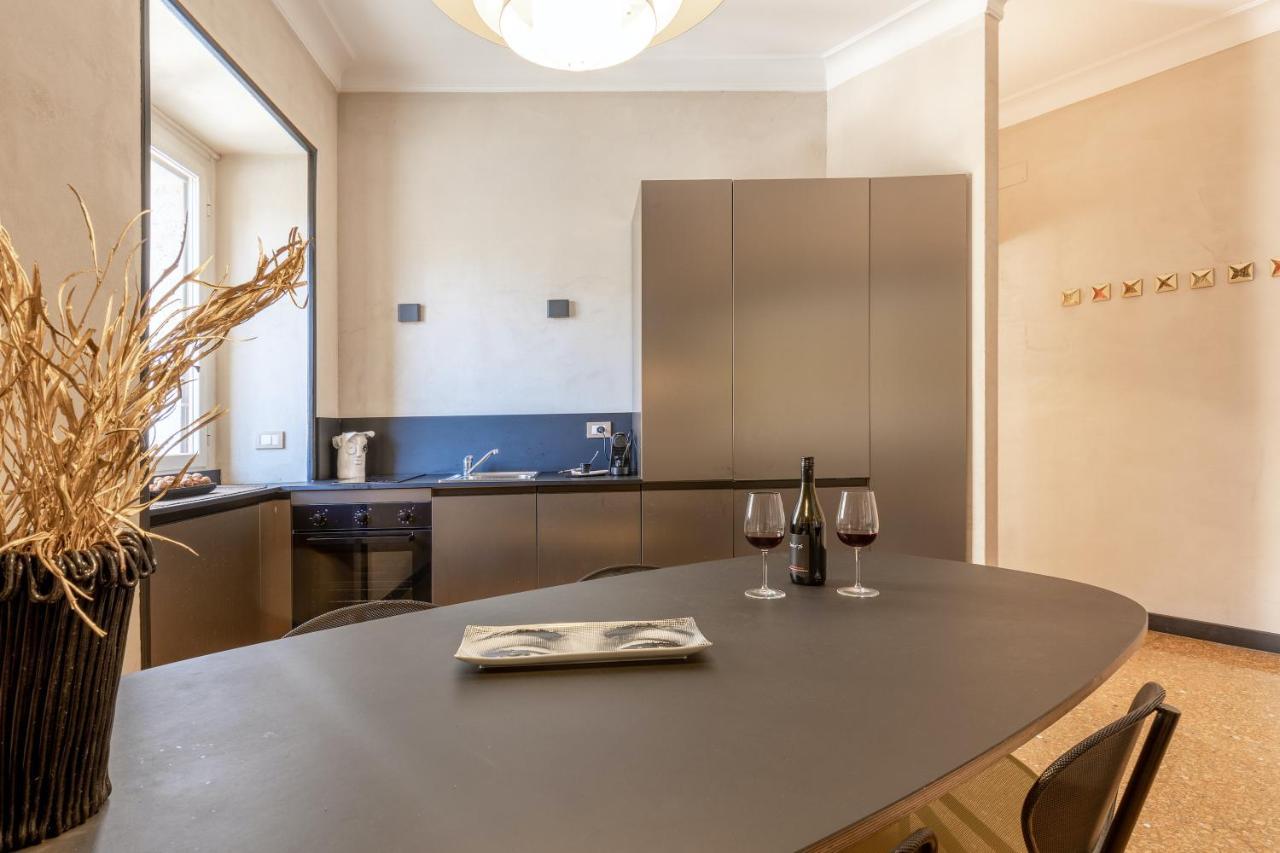 Rome As You Feel - Torre Argentina Art Apartment Екстер'єр фото