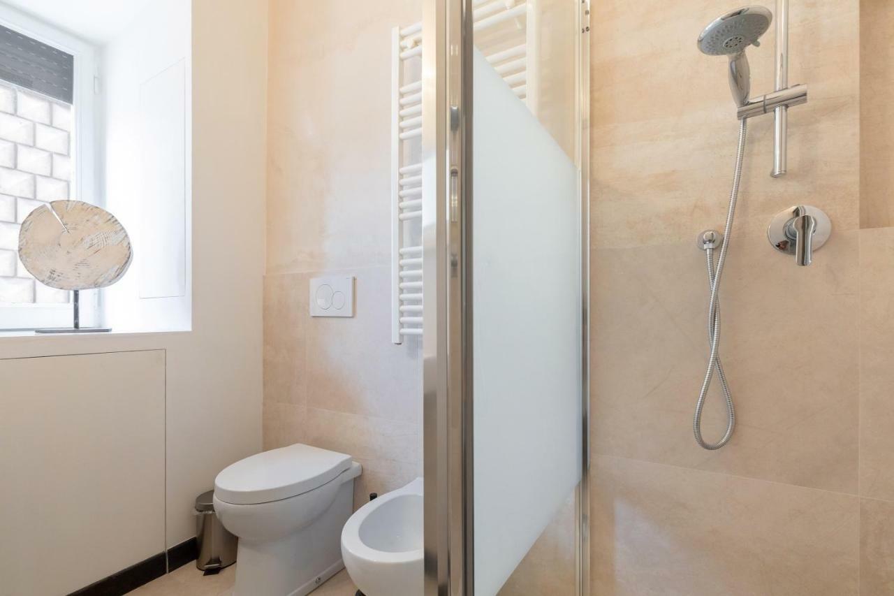 Rome As You Feel - Torre Argentina Art Apartment Екстер'єр фото