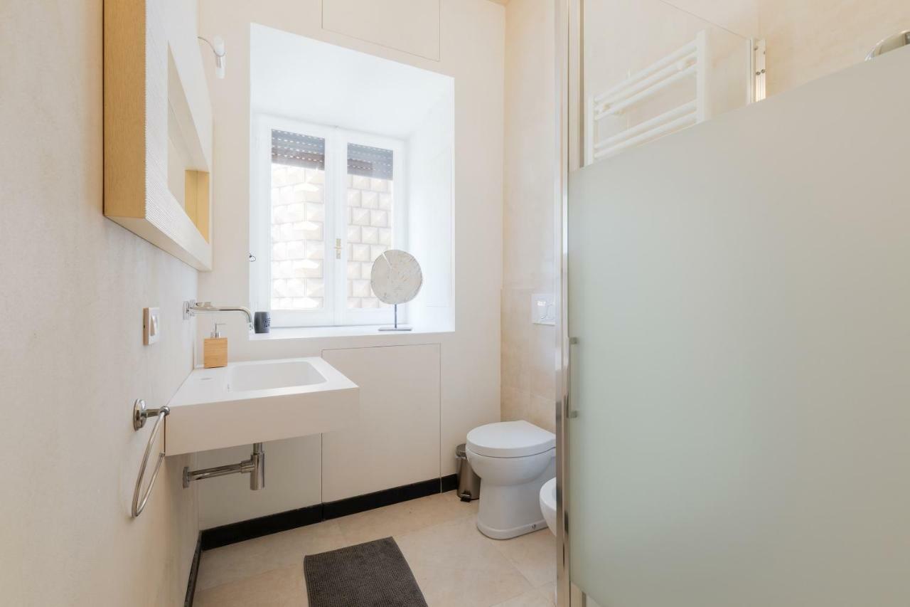 Rome As You Feel - Torre Argentina Art Apartment Екстер'єр фото